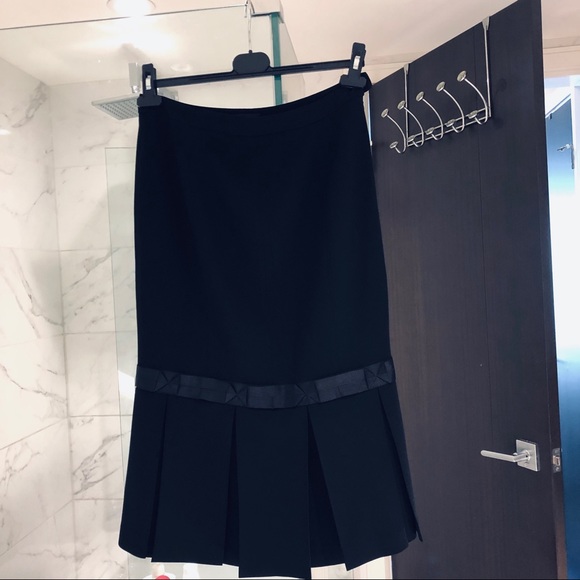 Set - Picture 3 of 3